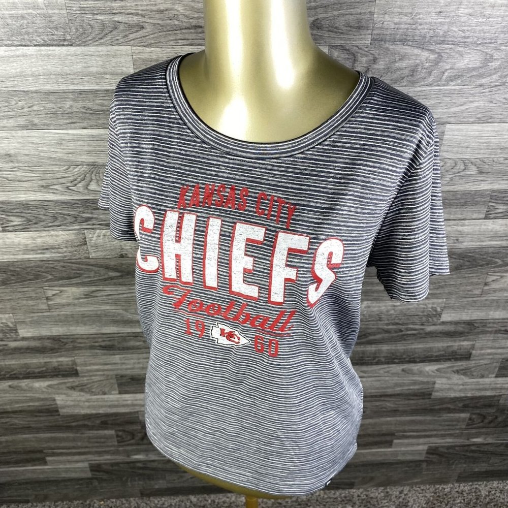 KANSAS CITY CHIEFS NFL Round Neck Gray Striped T-Shirt Women's Size Large